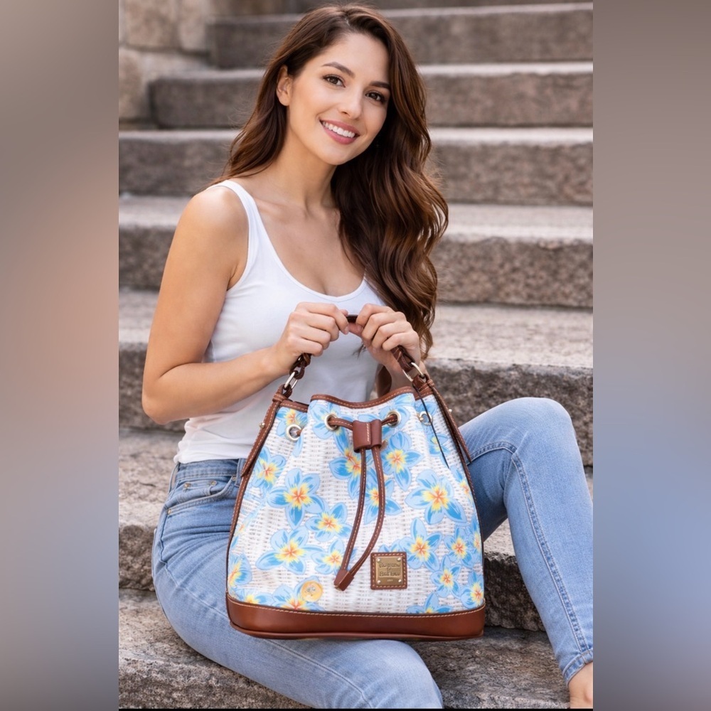 DOONEY & BOURKE PLUMERIA DRAWSTRING SHOULDER BUCKET BAG BLUE FLOWER! - Picture 5 of 8